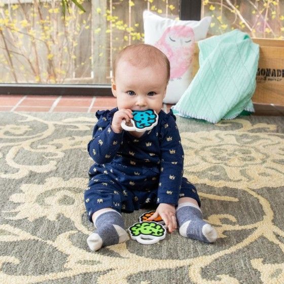 The fat brain toy bites the blue brain.