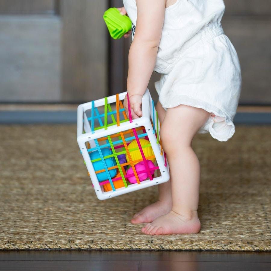 Cubo flessibile giocattolo Fat Brain InnyBin.