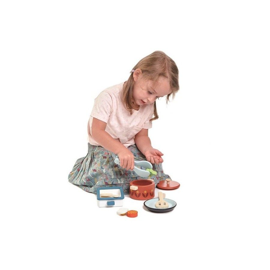 Tender Leaf Toys Ensemble de plats en bois, Tender Lea Toys