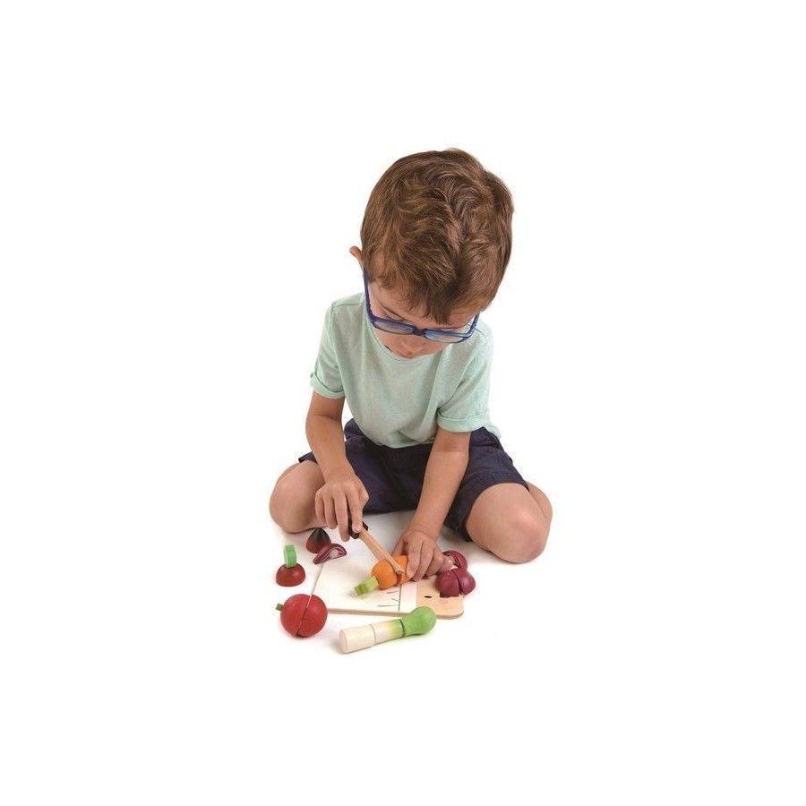 Tender Leaf Toys 这是一个木制的菜板
