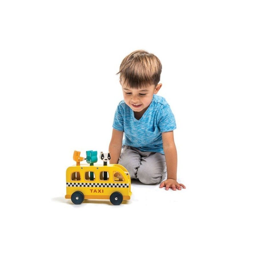 Tender Leaf Toys Coche de madera - taxi con animales