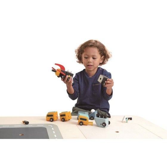 Tender Leaf Toys Wooden spacecraft, construction toy