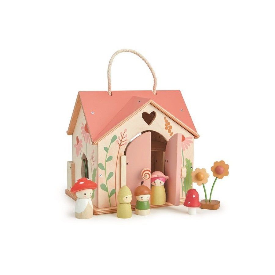 Tender Leaf Toys Una casa forestal portátil con equipamiento y