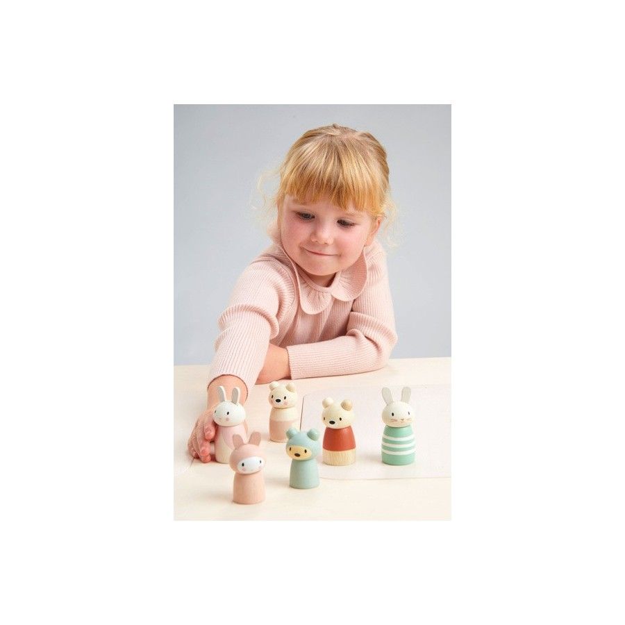 Tender Leaf Toys A set of figurines, bunnies