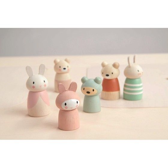 Tender Leaf Toys 一组人物，泰迪熊