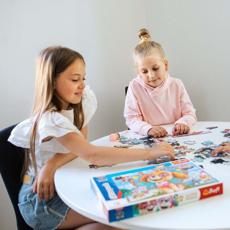 Trefl 100EL puzzle. Glitter - v nádhere Skye / Viacom Paw Patrol