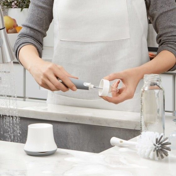 OXO Bottle and Dragon Washing Brush