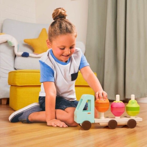 B.toys Stack & Roll Fruit Truck – drewniana ciężarówka z OWOCAMI