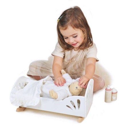 Tender Leaf Toys Berceau de poupée avec accessoires
