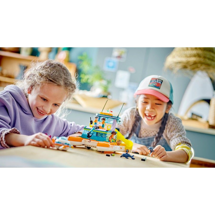 LEGO Friends 41734 Morska lodz ratunkowa