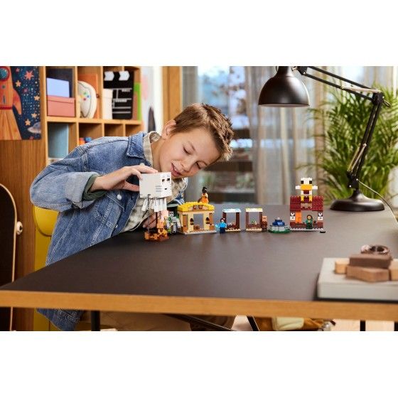 LEGO Minecraft 21273 Balloon Attack Ghasta -