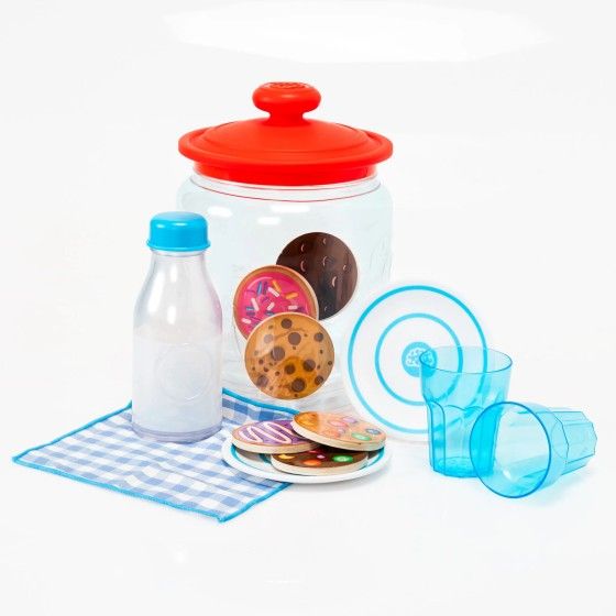 Vet hersenspeelgoedkoekjes instellen met melk. Pretendables