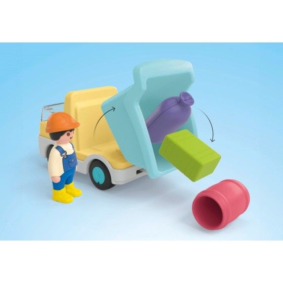 Playmobil JUNIOR: Ciężarówka z garażem z funkcją s