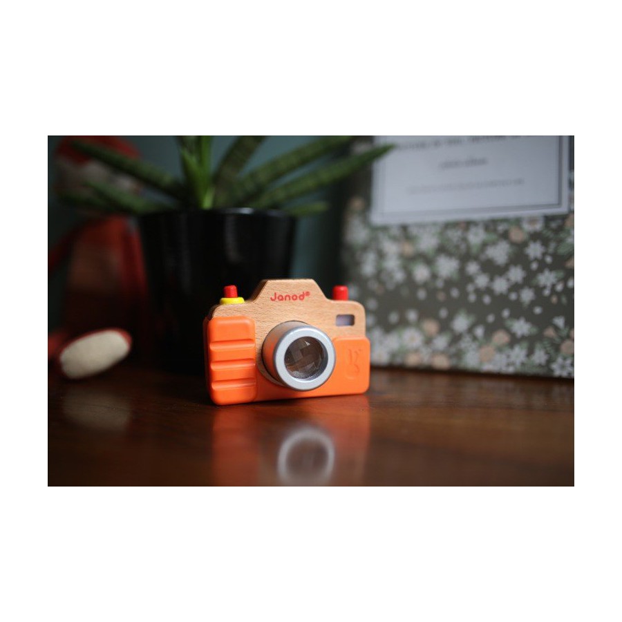Janod wooden camera with the sounds