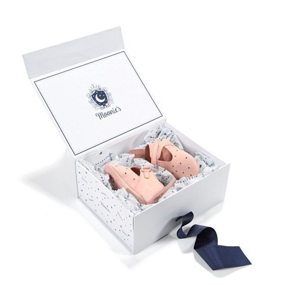 LA MILLOU ÄR EN FATTIG BALLERINA