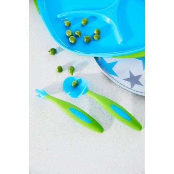 b.box The first tricks to learning how to eat on your own -