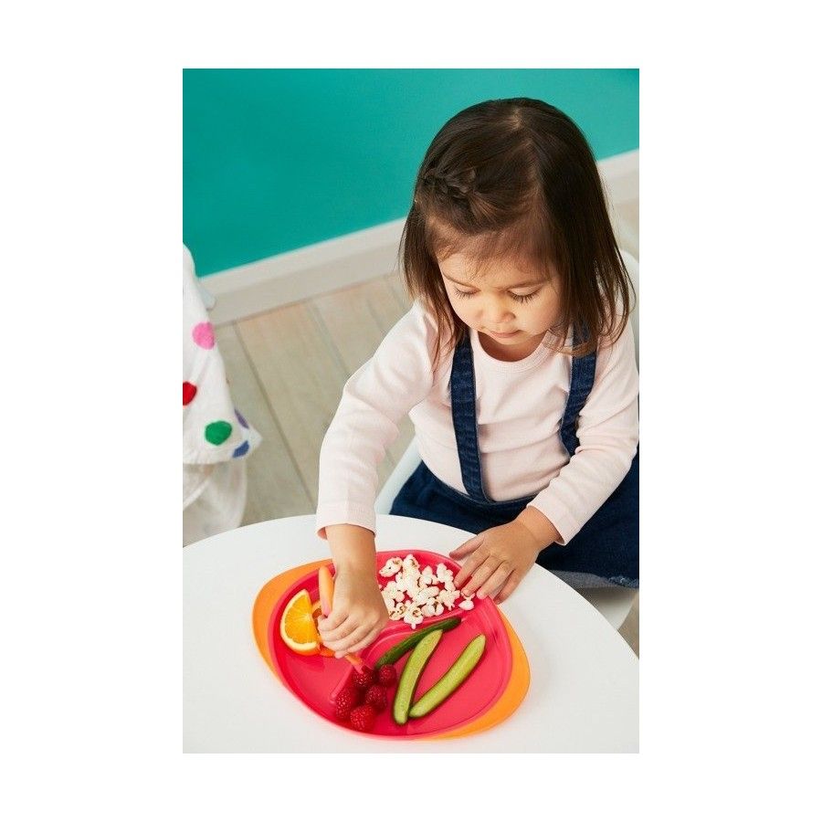 b.box The first tricks to learning how to eat on your own -