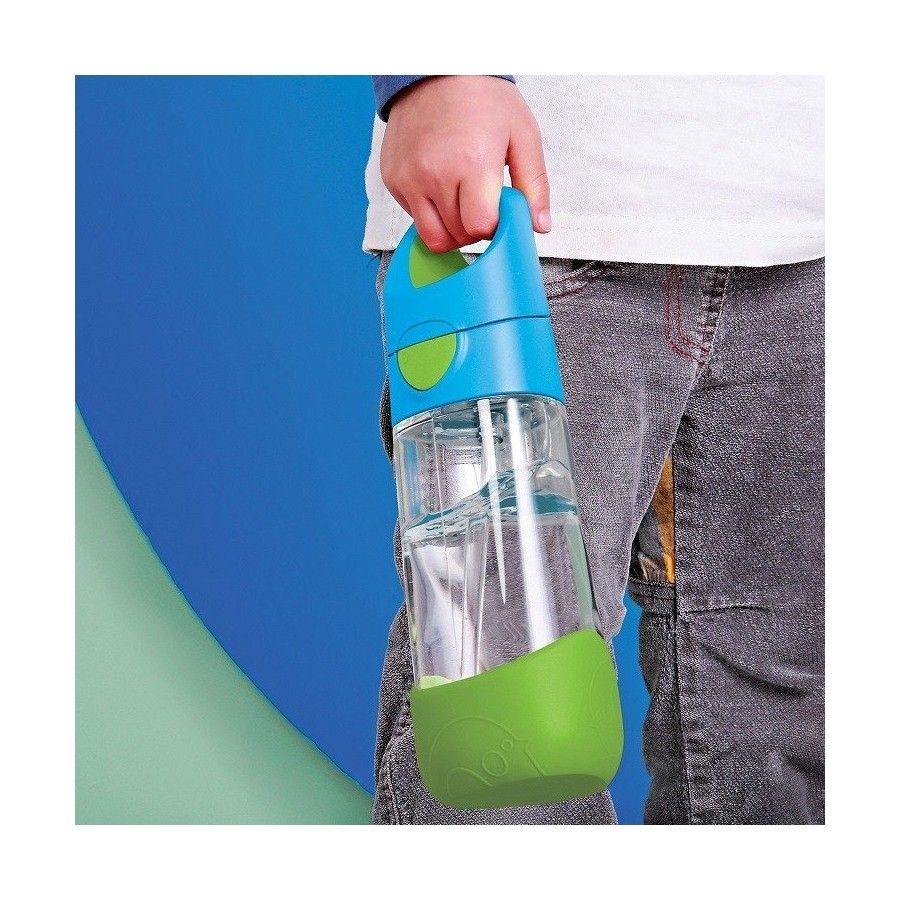 b.box Tritan bottle with 450 ml straw, strawberry shake