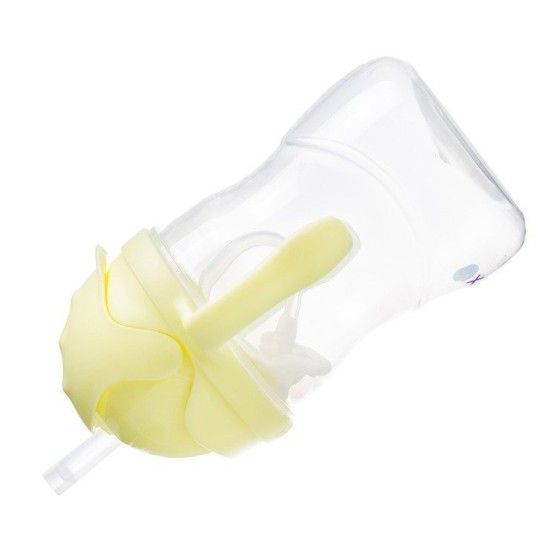 B.BOX FLES MET STRO 240ML GELATO BANANEN SPLIT