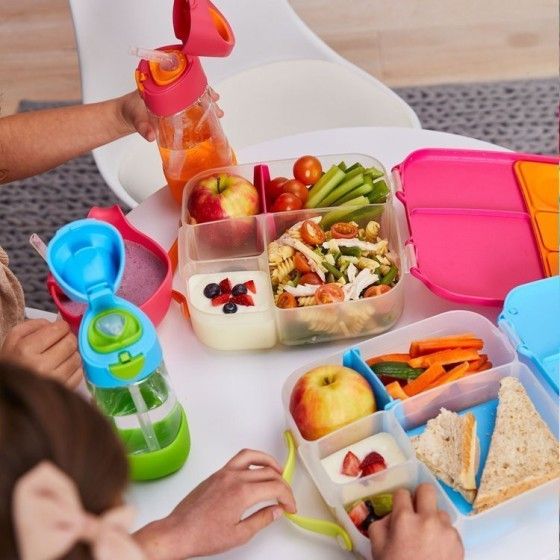 b.box Lunchbox Strawberry Shake