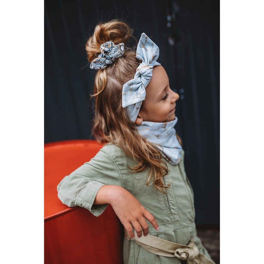 A HAT WITH A CHIMNEY FOR A GIRL 1-3 YEARS OLD MARBLE