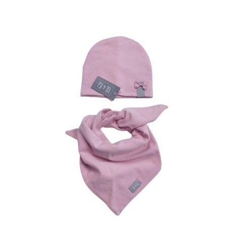 A HAT WITH A SCARF FOR A GIRL 6-12 M TALL