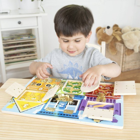 Melissa&Doug Tablica z Zatrzaskami