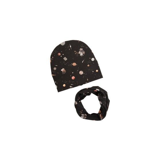 A HAT WITH A CHIMNEY FOR A BOY 6 TO 12 M