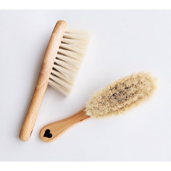 LULLALOVE SET: SOFT BRUSH WITH GOAT HAIR + muslin WASHER